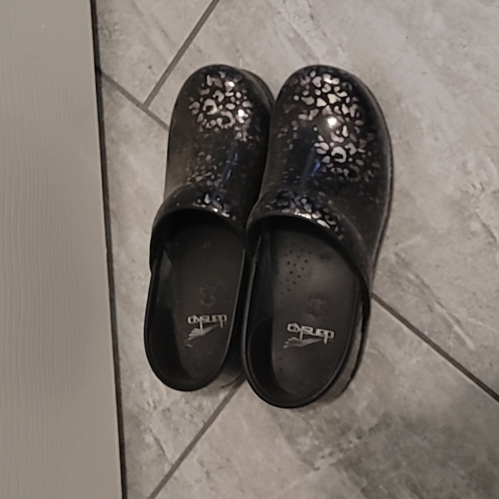 Dansko clogs - Picture 2 of 4